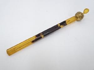 本鼈甲製　彫金花模様簪（8g）　□z